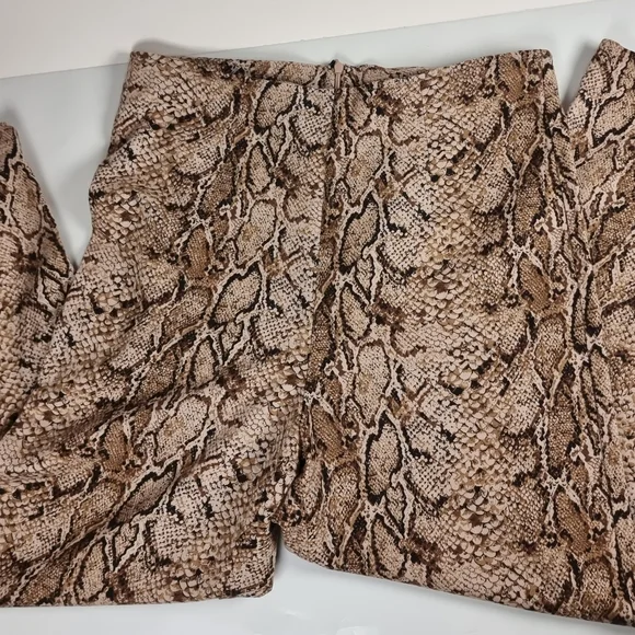 Reformation Brown Snake Print Stretchy Pants W/zipper Closure. Sz L - Picture 7 of 7